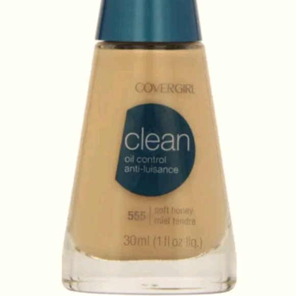 Clean oil control soft honey Foundation cover girl - Picture 1 of 6